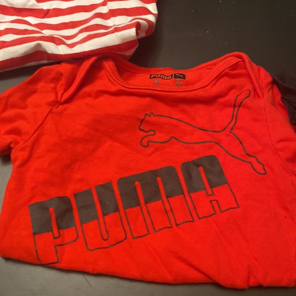 Set of 3 PUMA onesies size 18 months - Picture 4 of 9